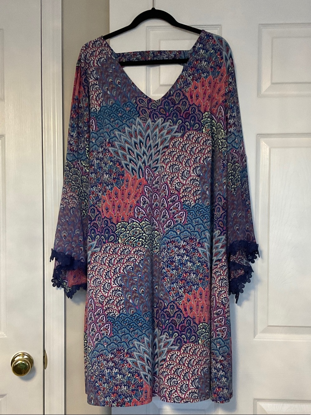 MSK Purple and Blue Paisley V-Neck Shift Dress